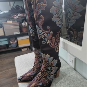Rockwell Tharp Boots brown embroidered.